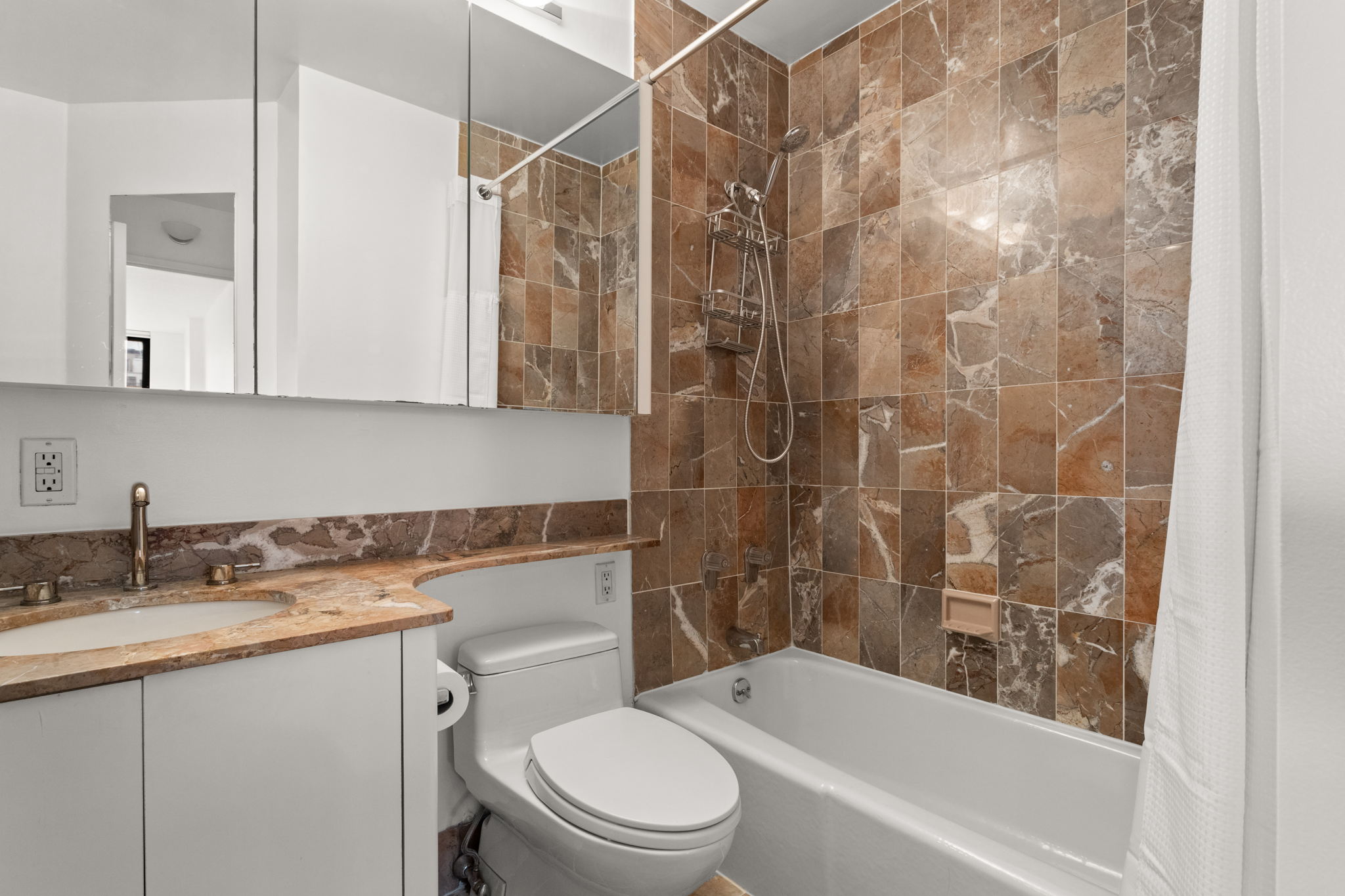 225 West 83rd Street, Unit 11L Manhattan, NY 10024 - Photo 8 of 12