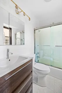 $1,395,000 | 178 East 80th Street, Unit 6A | Upper East Side