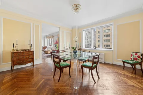 $1,895,000 | 520 East 86th Street, Unit 9B | Upper East Side