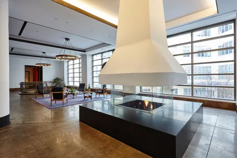 $899,000 | 27-28 Thomson Avenue, Unit 127 | Long Island City