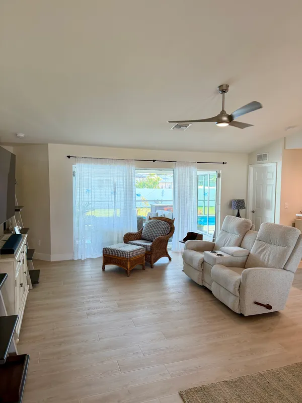 $450,000 | 1808 Southwest 30th Street, Cape Coral, FL 33914