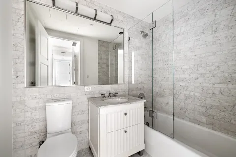 $3,995,000 | 30 Park Place, Unit 43B | TriBeCa