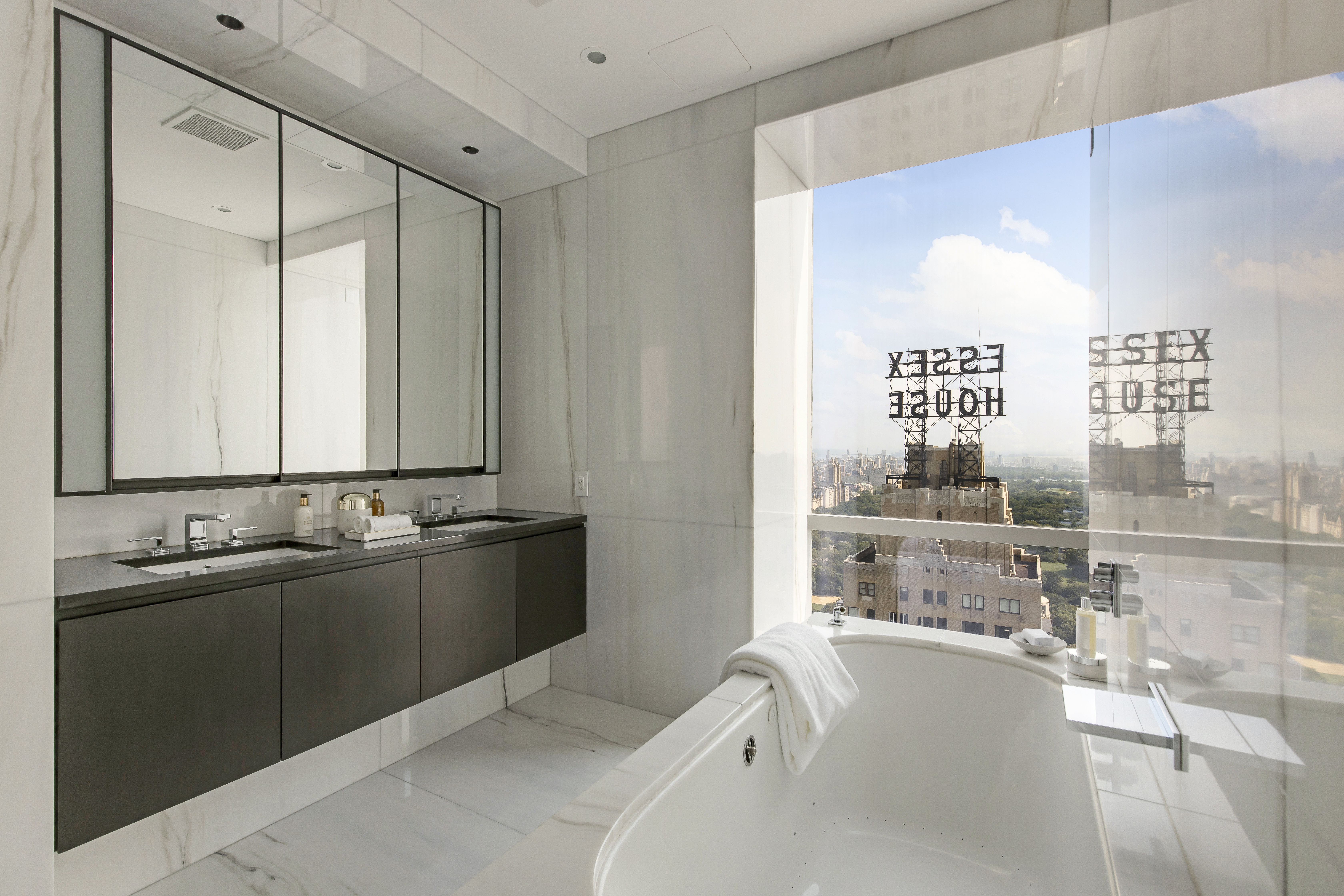 157 West 57th Street, Unit 47C Manhattan, NY 10019 - Photo 13 of 17