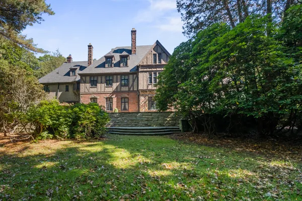 $1,150,000 | 113 Maple Avenue, Oil City, PA 16301