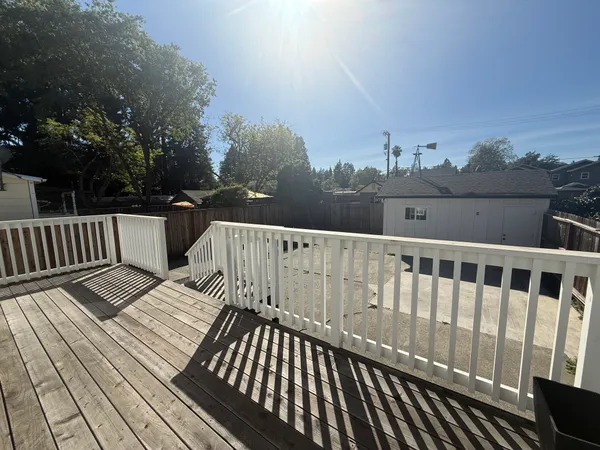 $799,950 | 15 Ward Street, Healdsburg, CA 95448