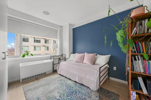 $949,000 | 40 West 116th Street, Unit A916 | Harlem