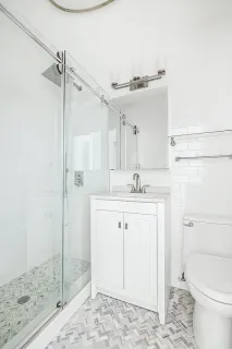 $1,295,000 | 25 East 69th Street, Unit 4A | Lenox Hill