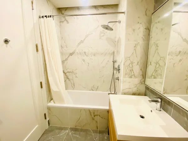 $3,300 | 45-30 Pearson Street, Unit 6F | Long Island City