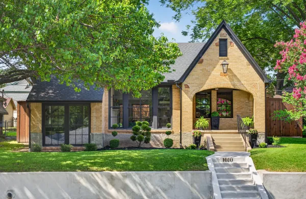 $1,200,000 | 1010 Valencia Street, Dallas, TX 75223