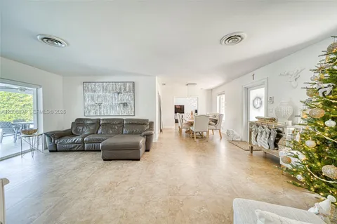 $1,495,000 | 10600 Southwest 80th Court, Miami, FL 33156