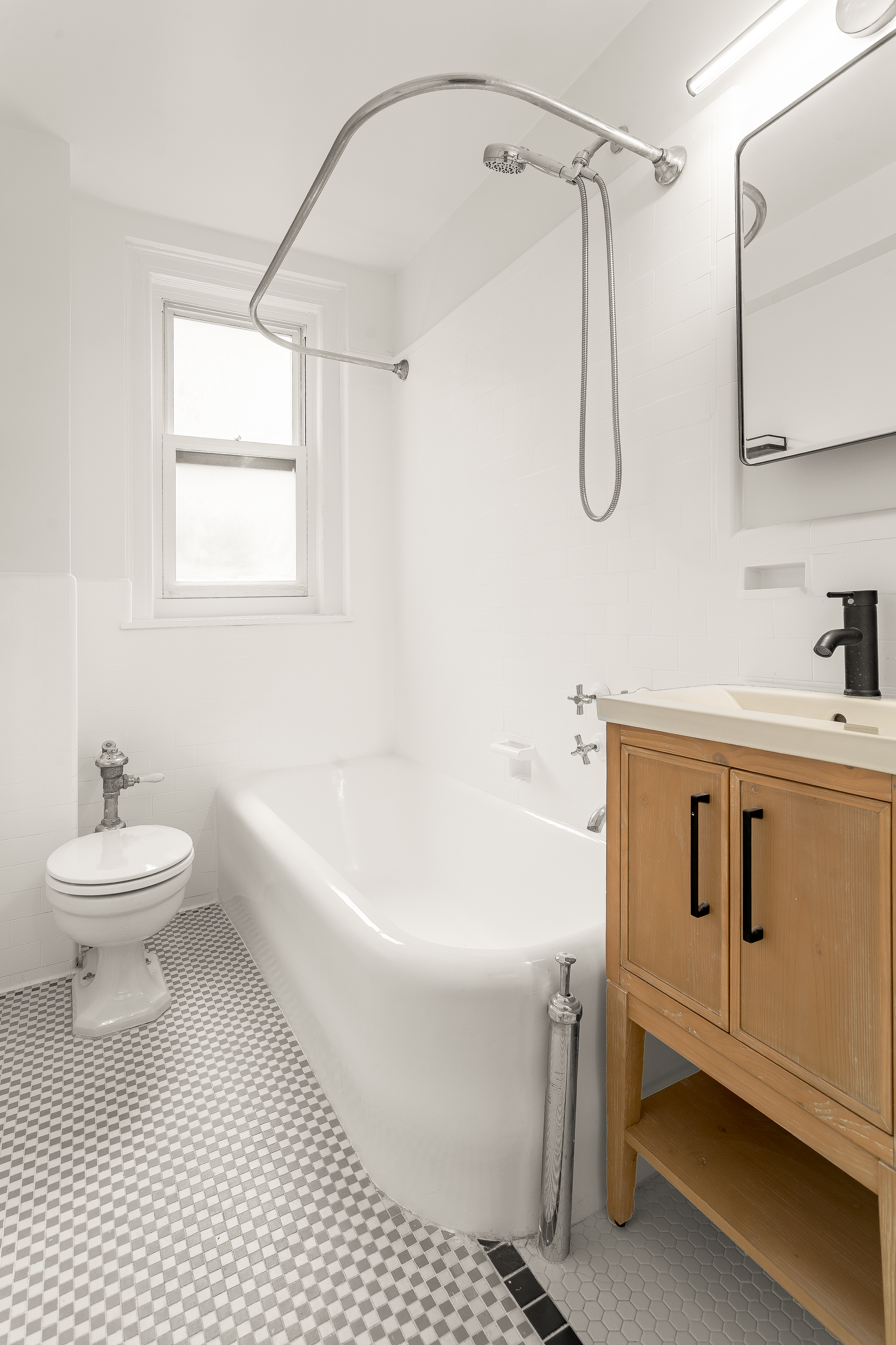 205 East 69th Street, Unit 4F Manhattan, NY 10021 - Photo 8 of 11