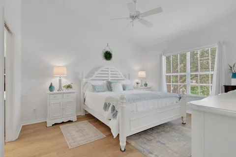 $420,500 | 680 Wiggins Lake Drive, Unit 202, Naples, FL 34110
