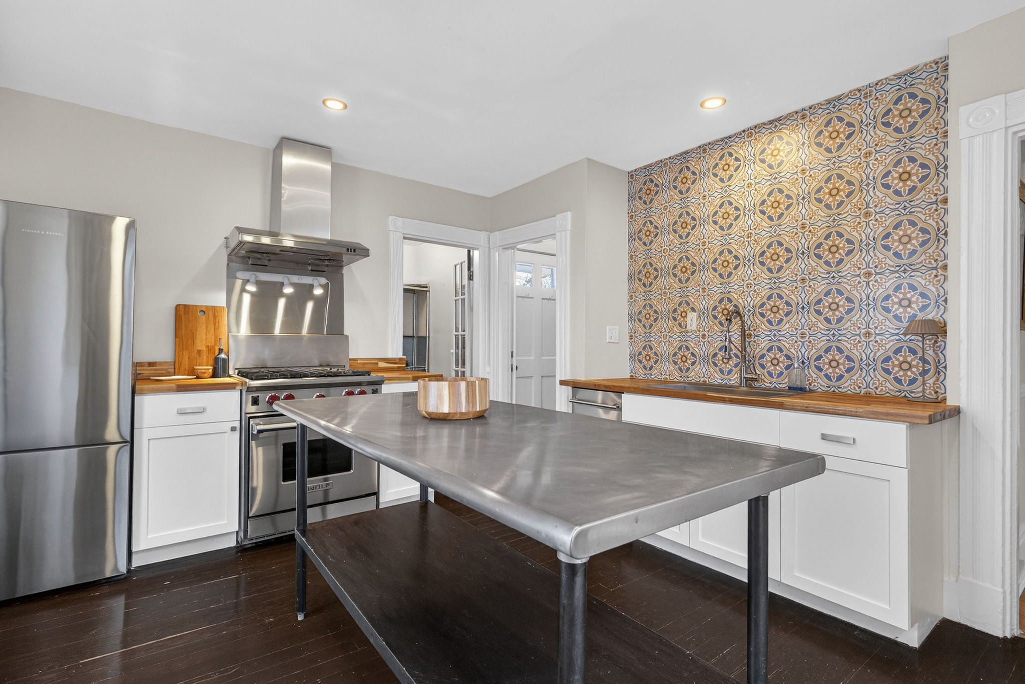 146 Poplar Street Boston, MA 02131 - Photo 9 of 35
