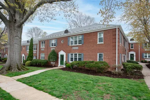 Contact Agent | 6 Ashby Street, Unit Undisclosed, Alexandria, VA 22305