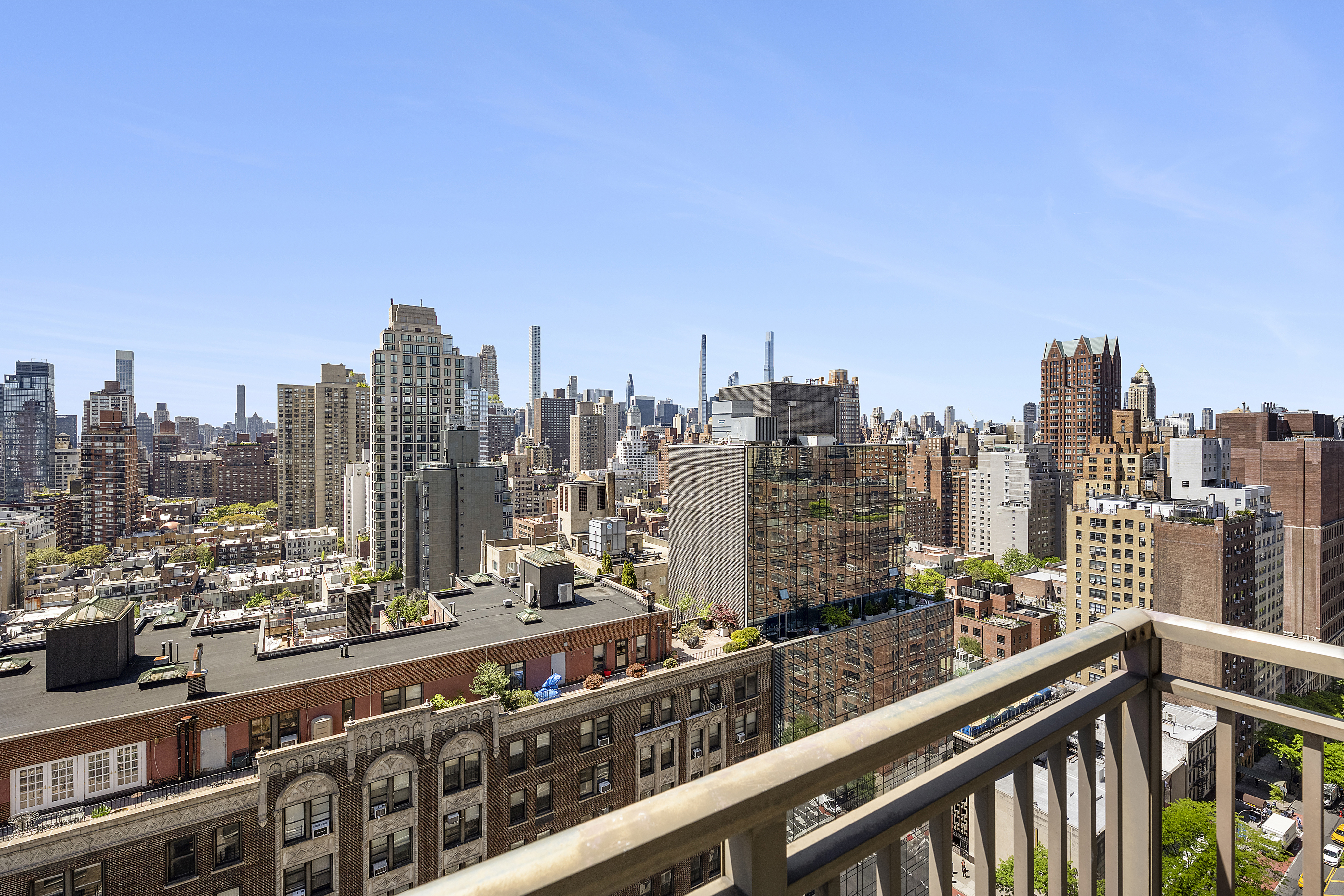301 East 79th Street, Unit 24L Manhattan, NY 10075 - Photo 5 of 14