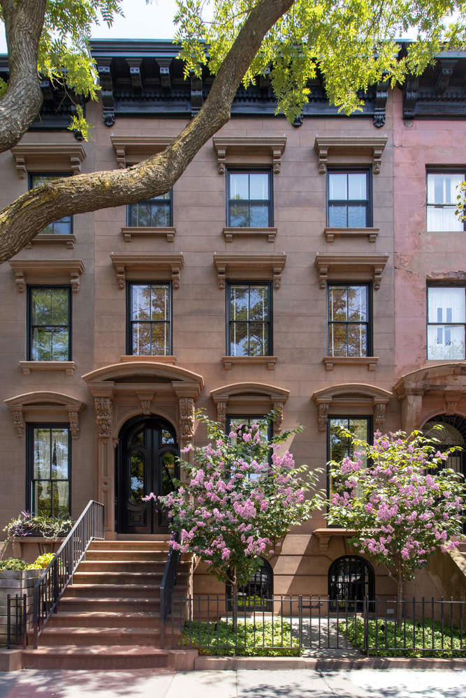315 Adelphi Street Brooklyn, NY 11205 - Photo 29 of 31 a front view of multiple houses