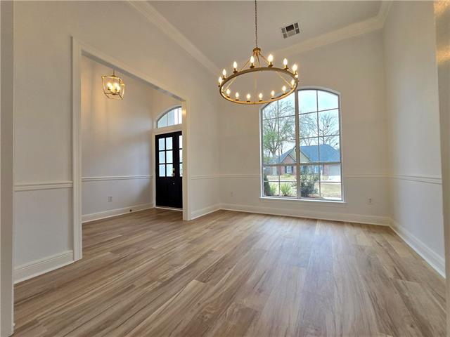 519 Buttonwillow Court Mandeville, LA 70448 - Photo 5 of 27