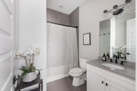 $899,000 | 5216 Illinois Avenue, Nashville, TN 37209