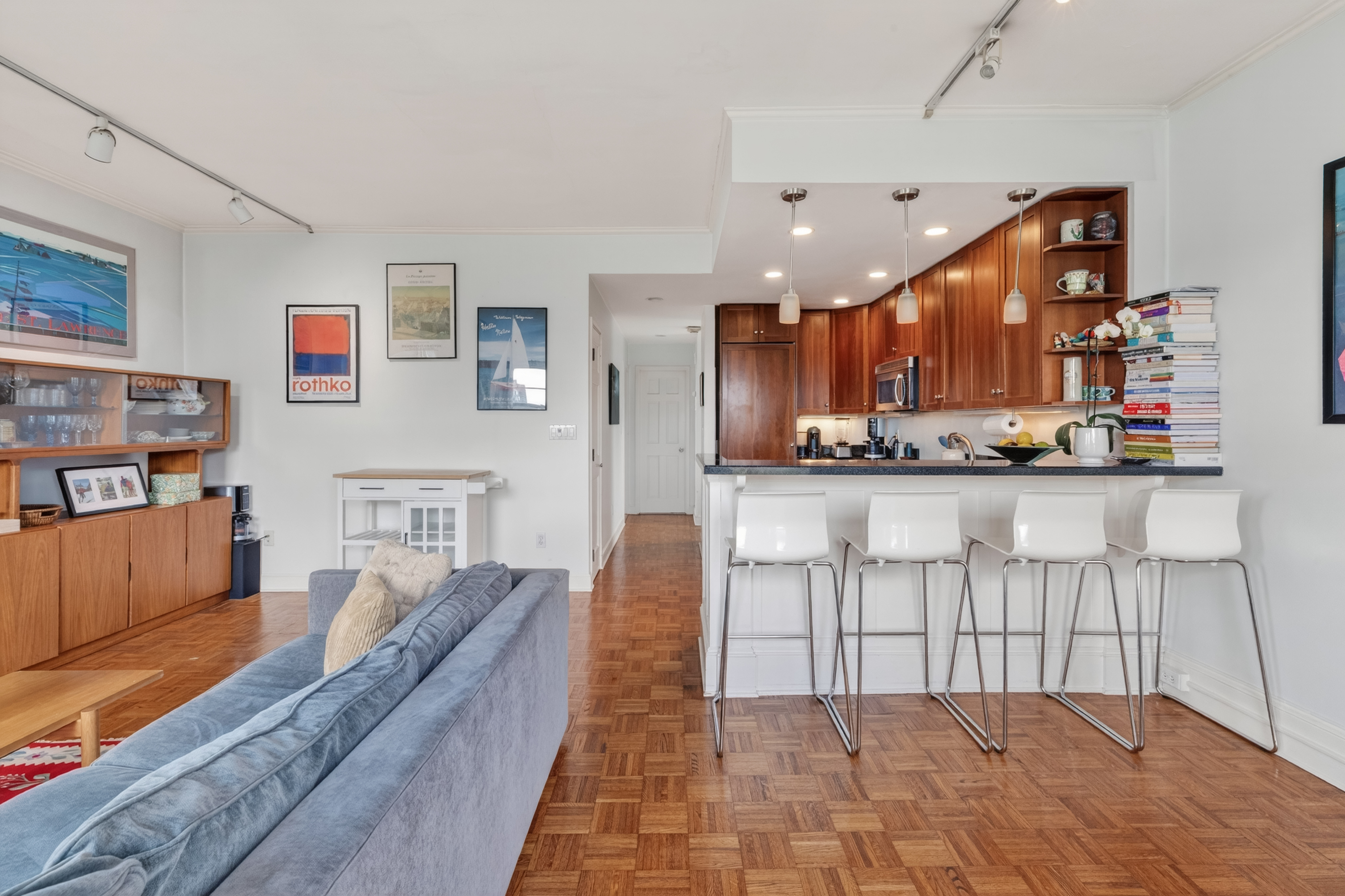 48 Beacon Street, Unit 9F Boston, MA 02108 - Photo 10 of 21