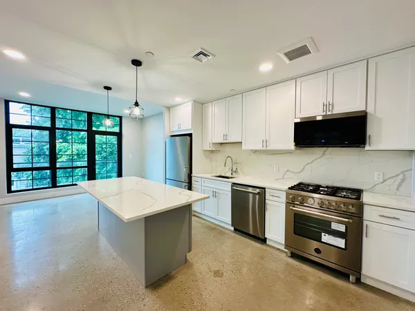 $3,500 | 23 Bleecker Street, Unit 4E | Bushwick