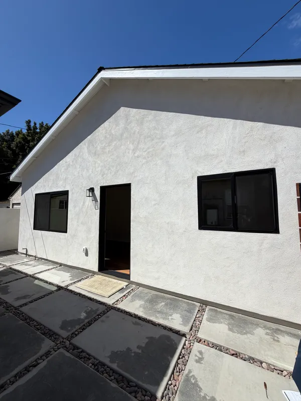 $2,850 | West 95th Street, Inglewood, CA 90305