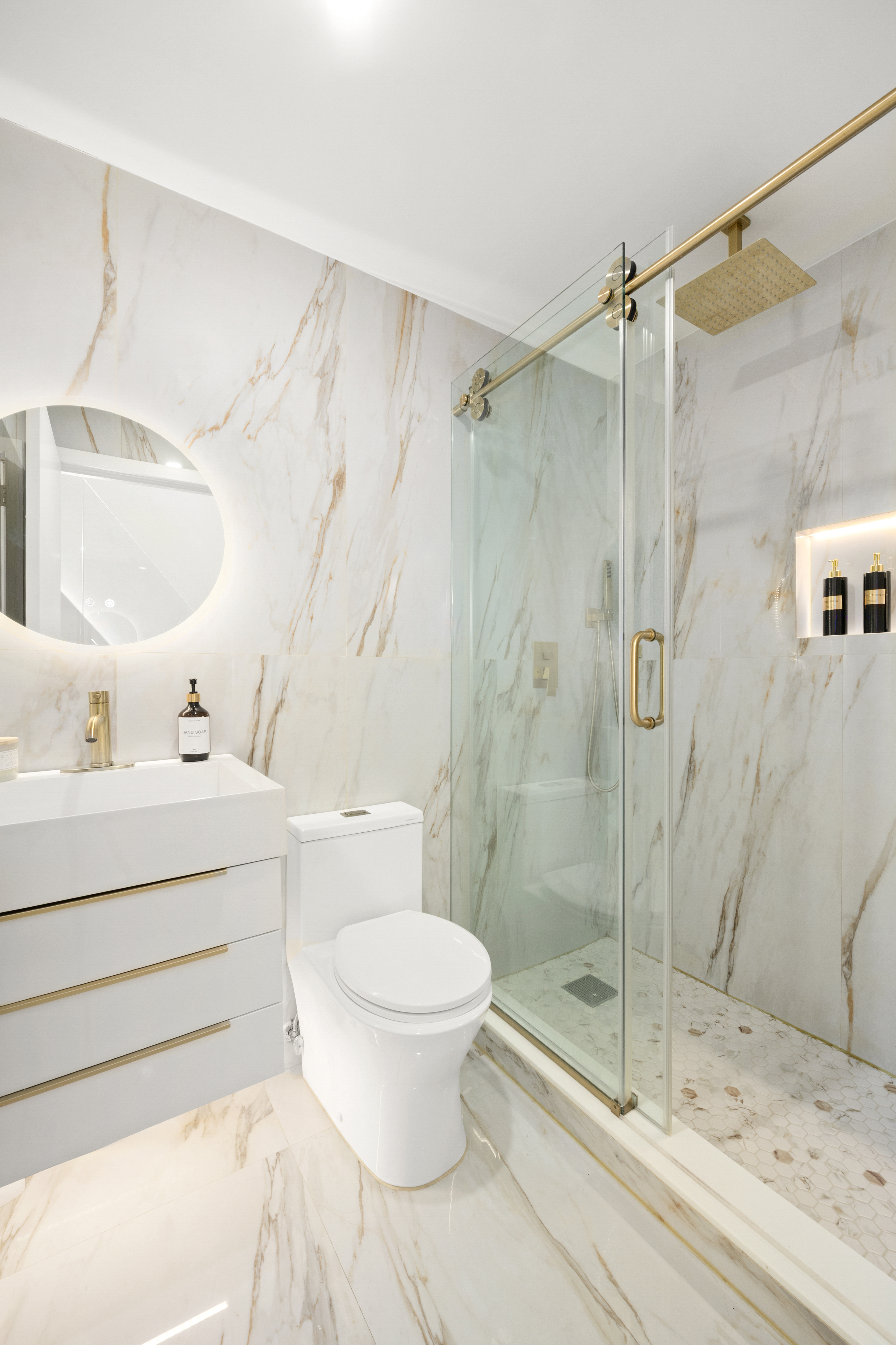 372 5th Avenue, Unit 2N Manhattan, NY 10018 - Photo 7 of 13