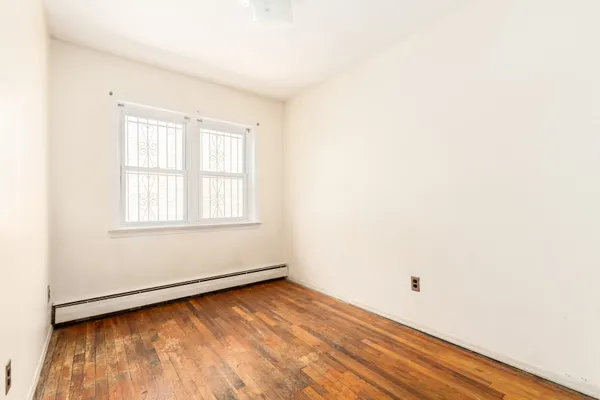 $750,000 | 143-11 101st Avenue | Jamaica