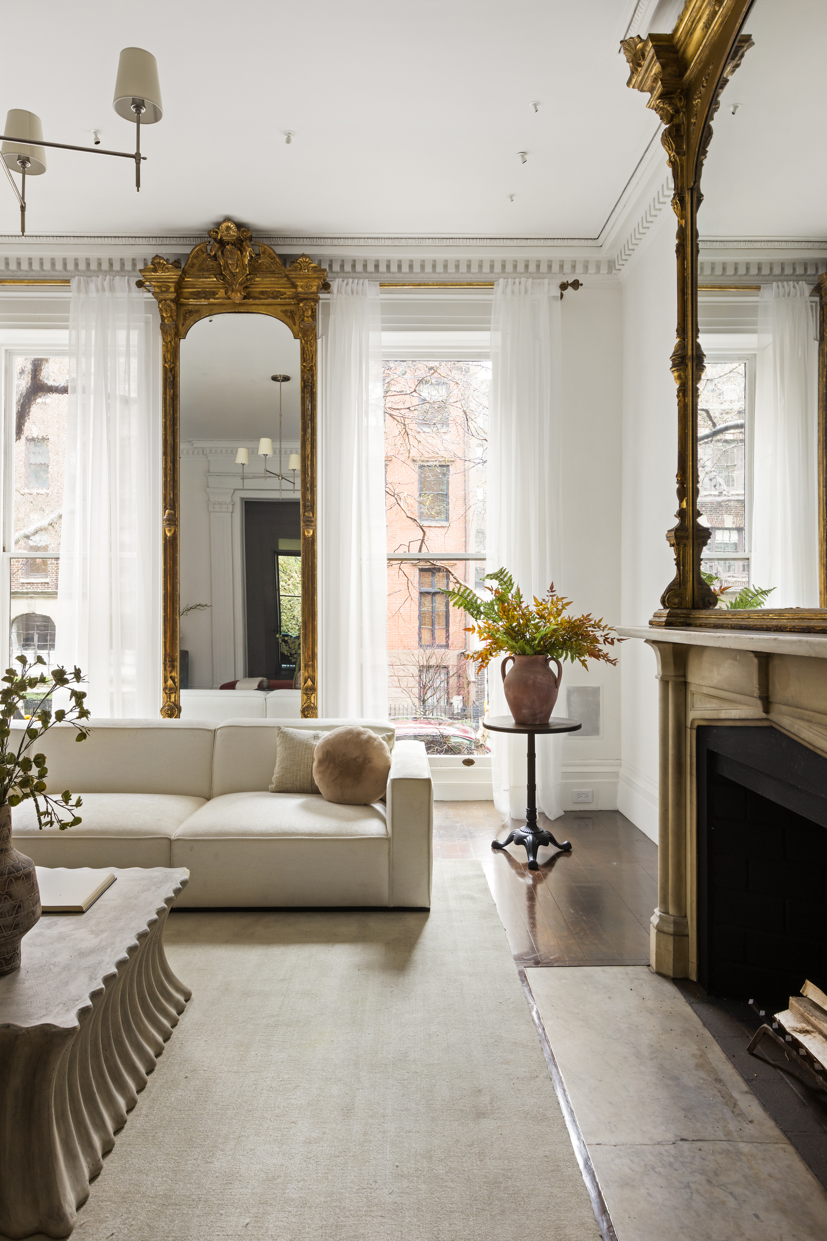 118 West 12th Street Manhattan, NY 10011 - Photo 3 of 31