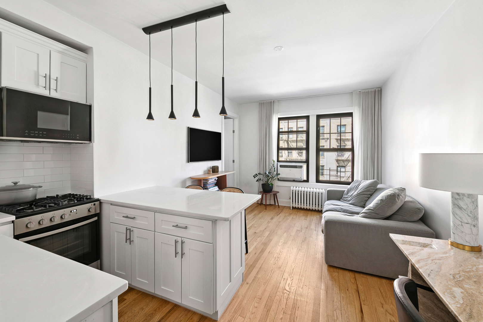87 Barrow Street, Unit 5G Manhattan, NY 10014 - Photo 1 of 10