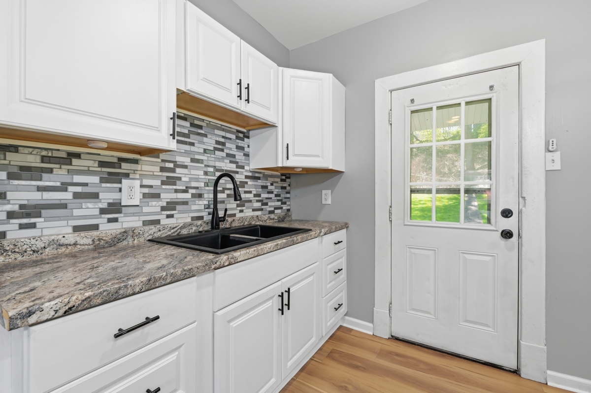 1014 McLaughlin Run Road Bridgeville, PA 15017 - Photo 7 of 24