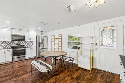 $330,000 | 1202 East Annie Street, Tampa, FL 33612