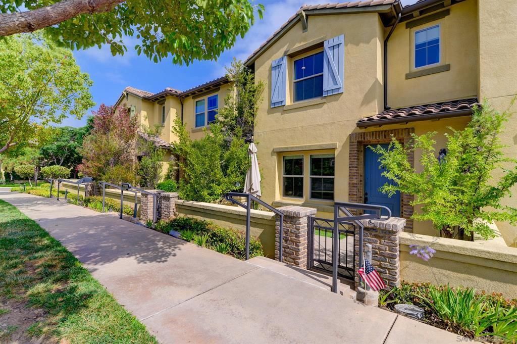 $1,091,112 | 15923 Parkview Loop, San Diego, CA 92127