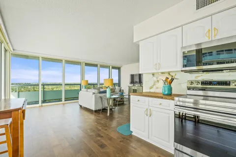 $849,000 | 3554 Ocean Drive, Unit 1101, Vero Beach, FL 32963