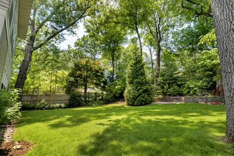 Contact Agent | 85 Oakland Avenue, Arlington, MA 02476