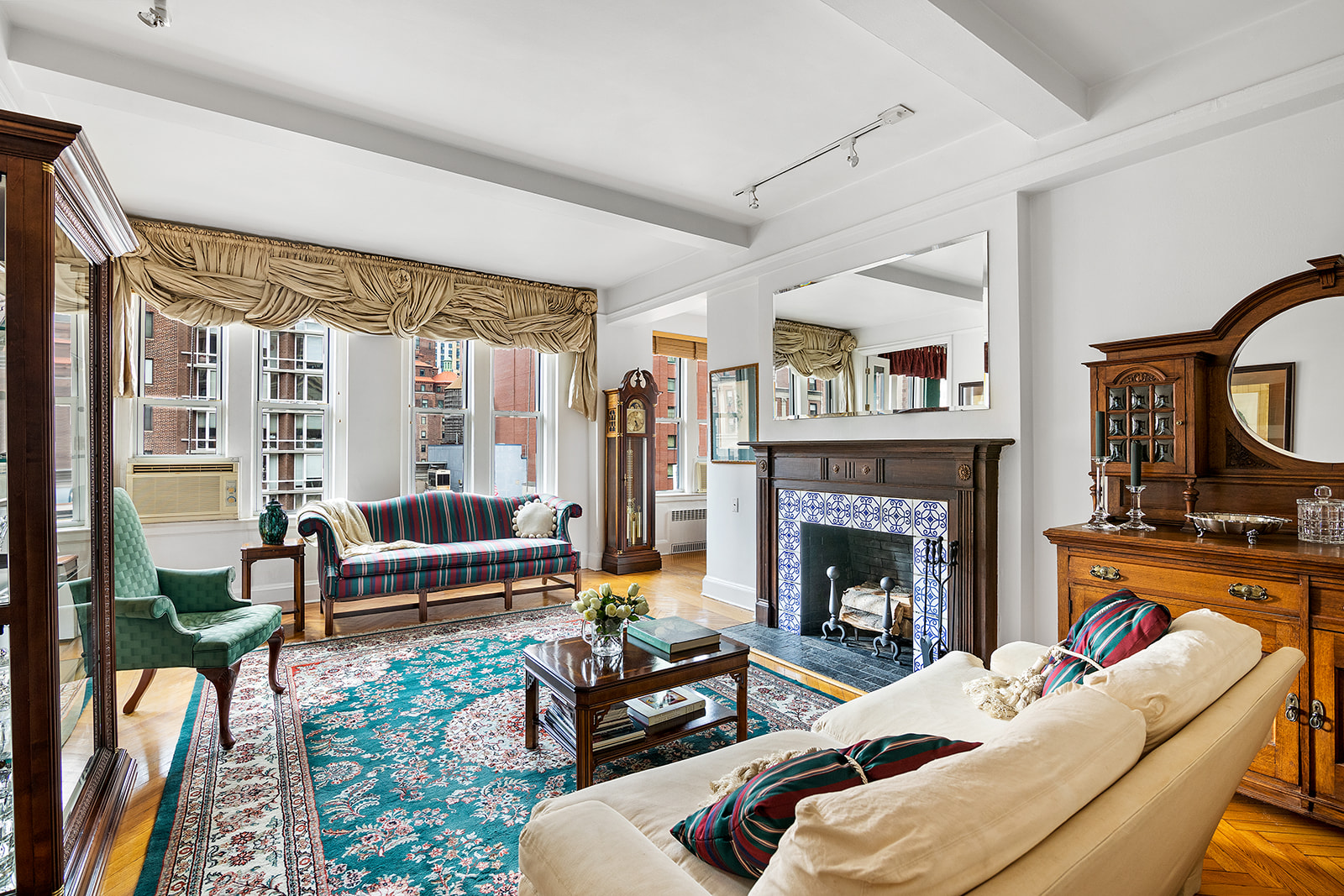 55 Park Avenue, Unit 11W Manhattan, NY 10016 - Photo 1 of 13