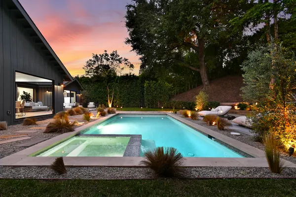 $3,350,000 | 3721 Woodcliff Road, Sherman Oaks, CA 91403