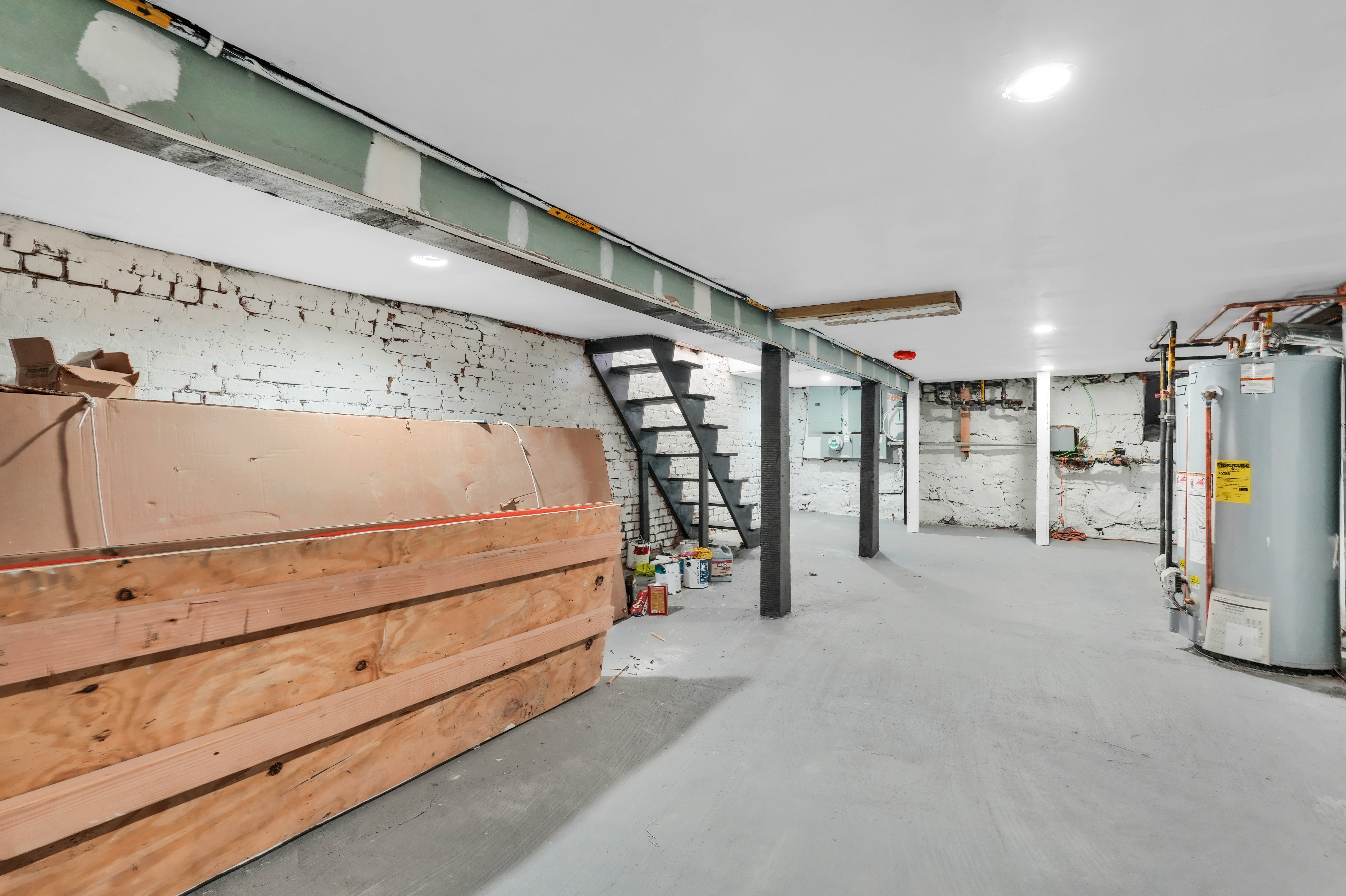 473 Monroe Street Brooklyn, NY 11221 - Photo 37 of 40 a view of a garage