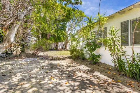 $3,850,000 | 1015 San Vicente Boulevard, Santa Monica, CA 90402