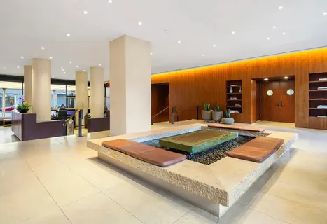 $995,000 | 515 East 72nd Street, Unit 11N | Lenox Hill