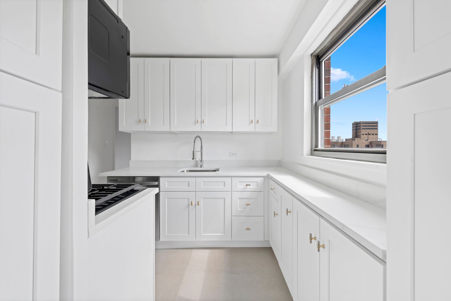 $2,443,800 | 360 East 72nd Street, Unit C2001 | Lenox Hill