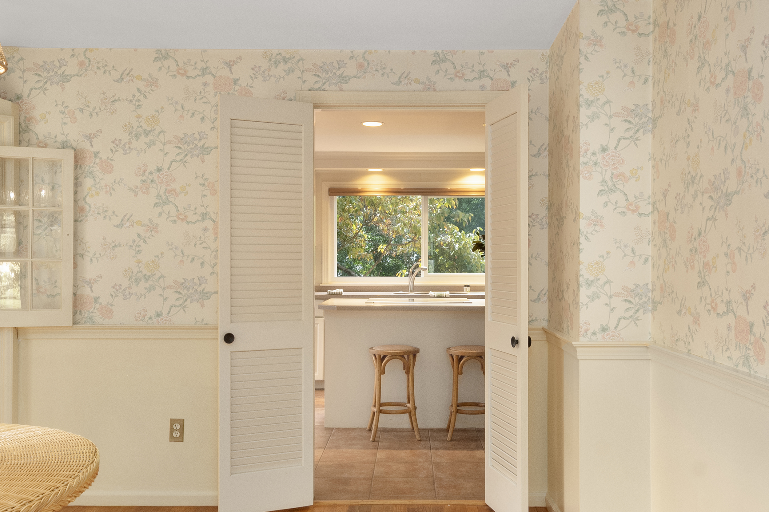 102 Edgewater Road Narragansett, RI 02882 - Photo 18 of 78 Gallery Image 18