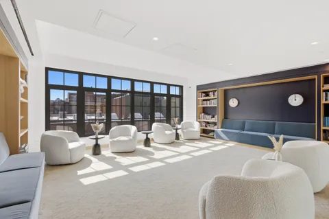 $750,000 | 300 West 122nd Street, Unit 4F | Harlem