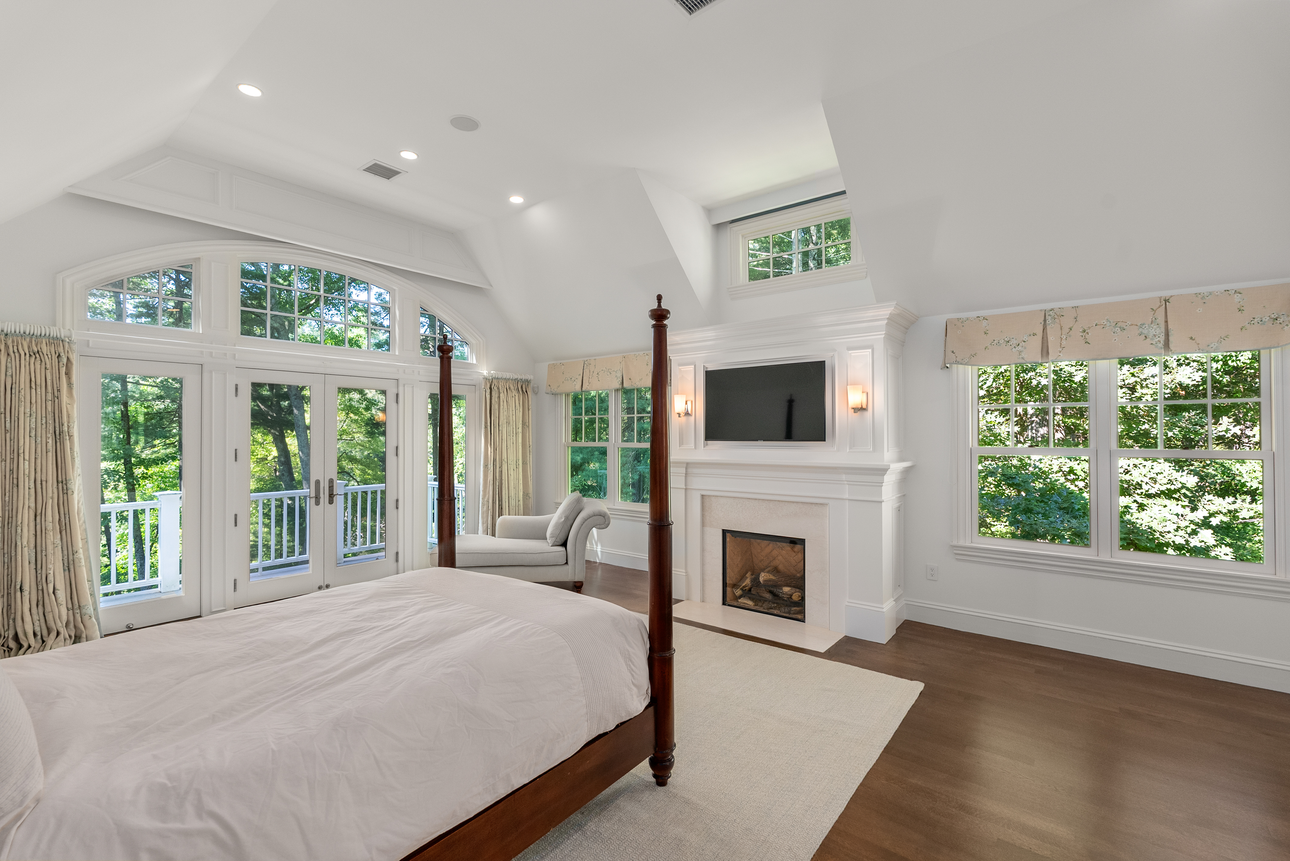 182 Winding River Road Wellesley, MA 02482 - Photo 18 of 26 Gallery Image 18