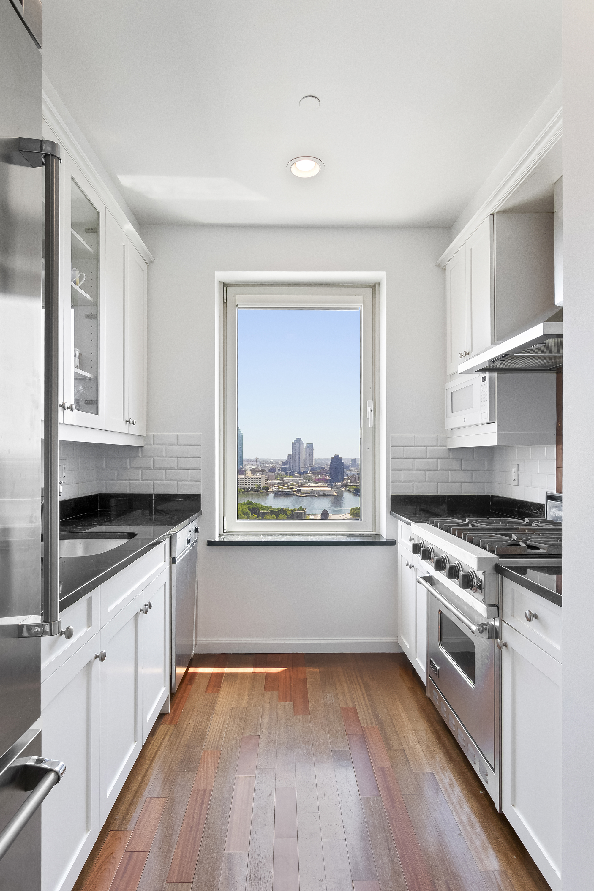 400 East 51st Street, Unit 21C Manhattan, NY 10022 - Photo 7 of 17