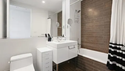 $649,000 | 388 Bridge Street, Unit 37D | Downtown Brooklyn