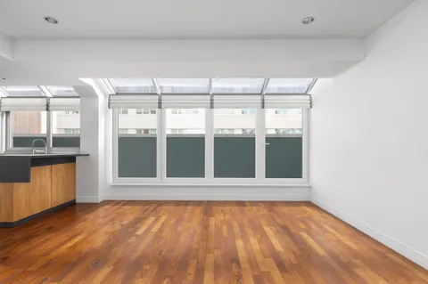 $3,850,000 | 52 Thomas Street, Unit PHB | TriBeCa