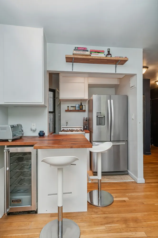 $399,000 | 649 2nd Avenue, Unit 4B | Murray Hill