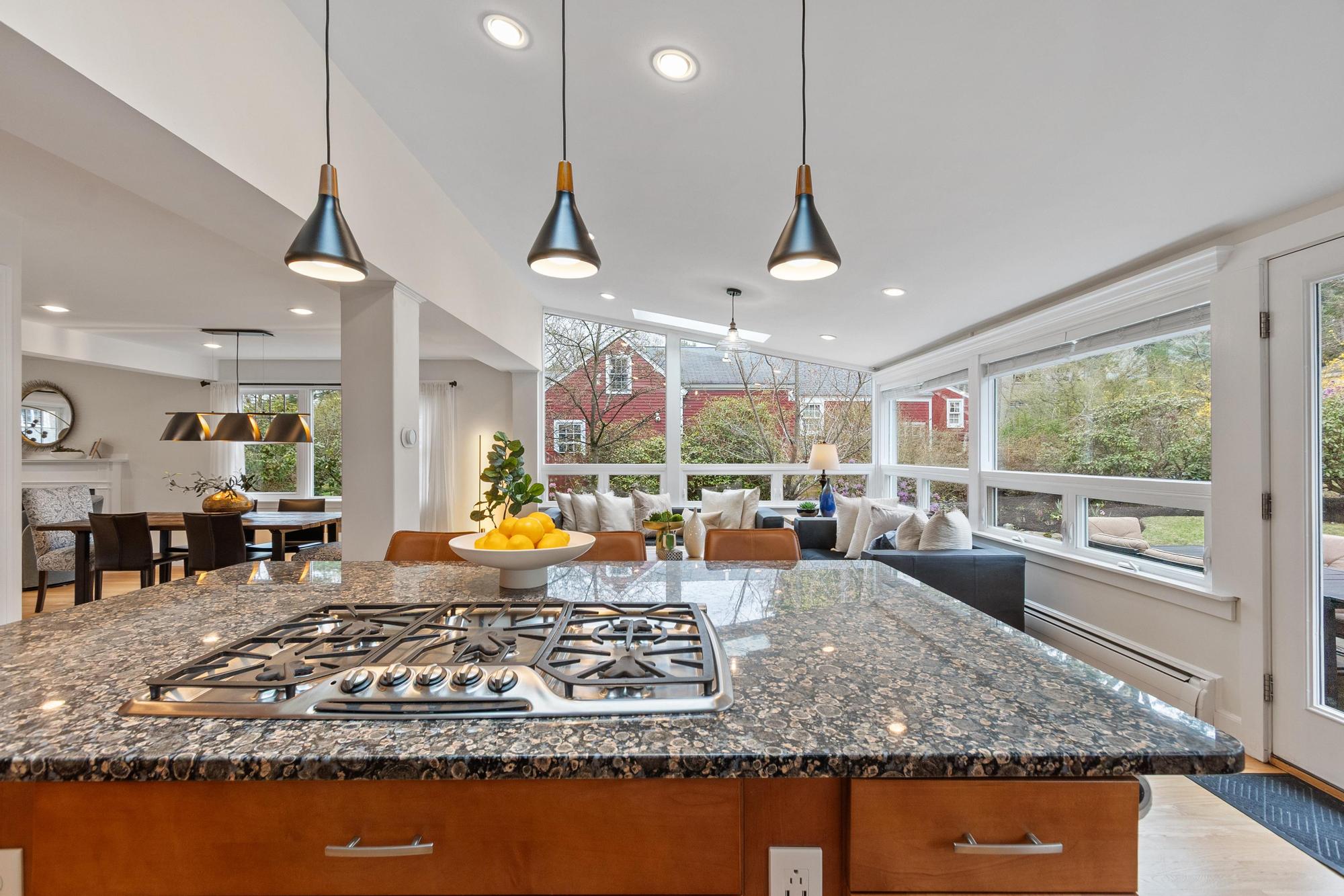 31 Woodland Road Lexington, MA 02420 - Photo 13 of 44