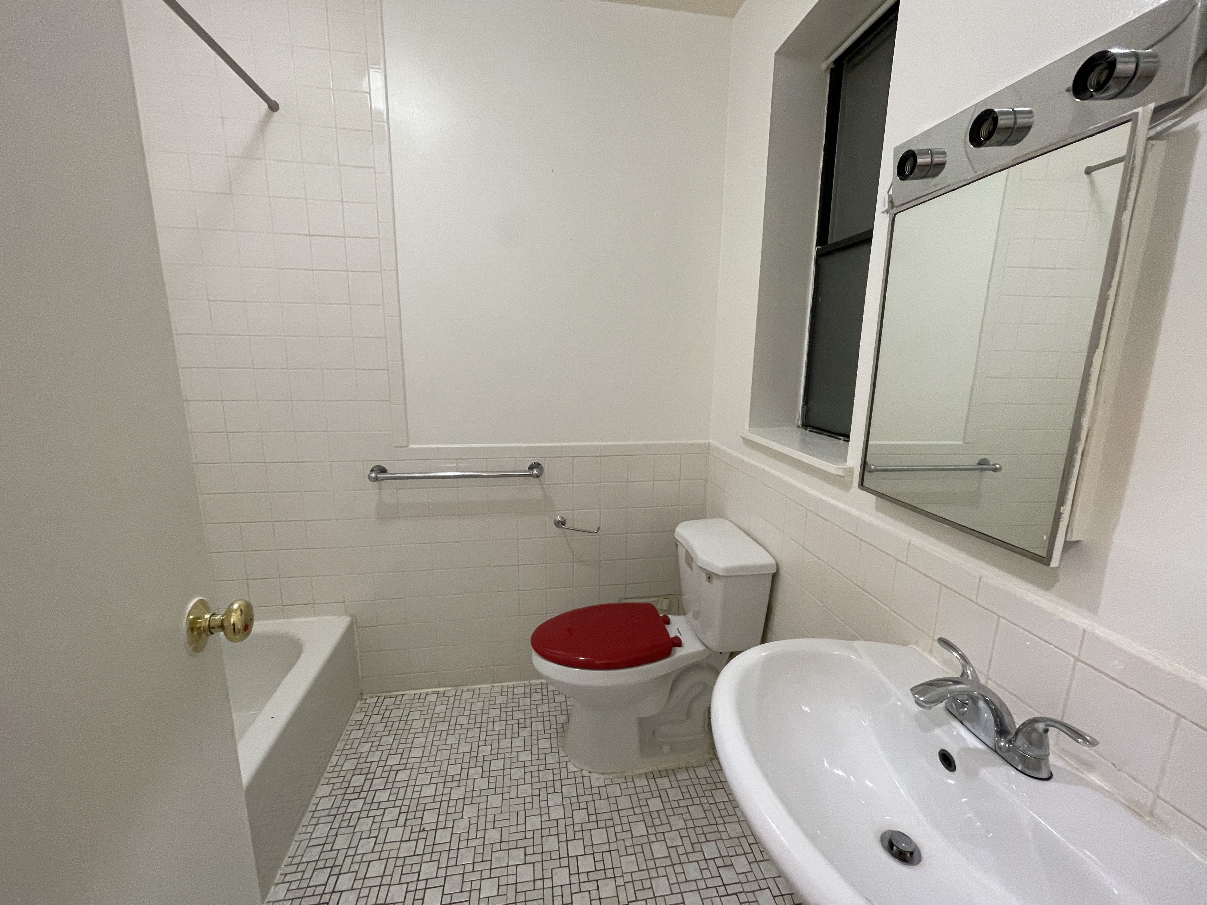 336 East 61st Street, Unit 8 Manhattan, NY 10065 - Photo 6 of 8