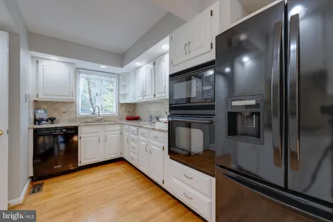 $5,200 | 4710 Old Dominion Drive, Arlington, VA 22207